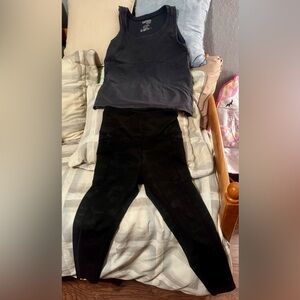 Danskin Charcoal Tank & black camouflage full length Nicole Miller leggings